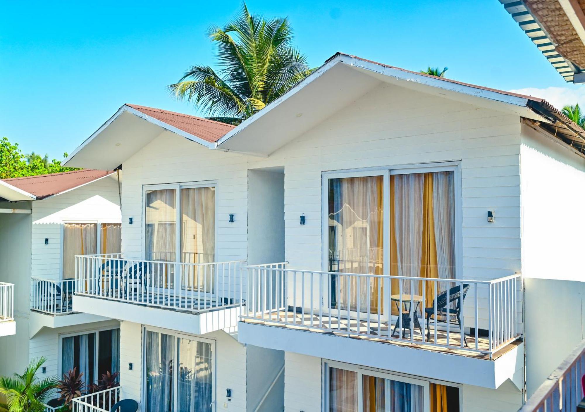 Sunbliss By The Sea Hotel Morjim