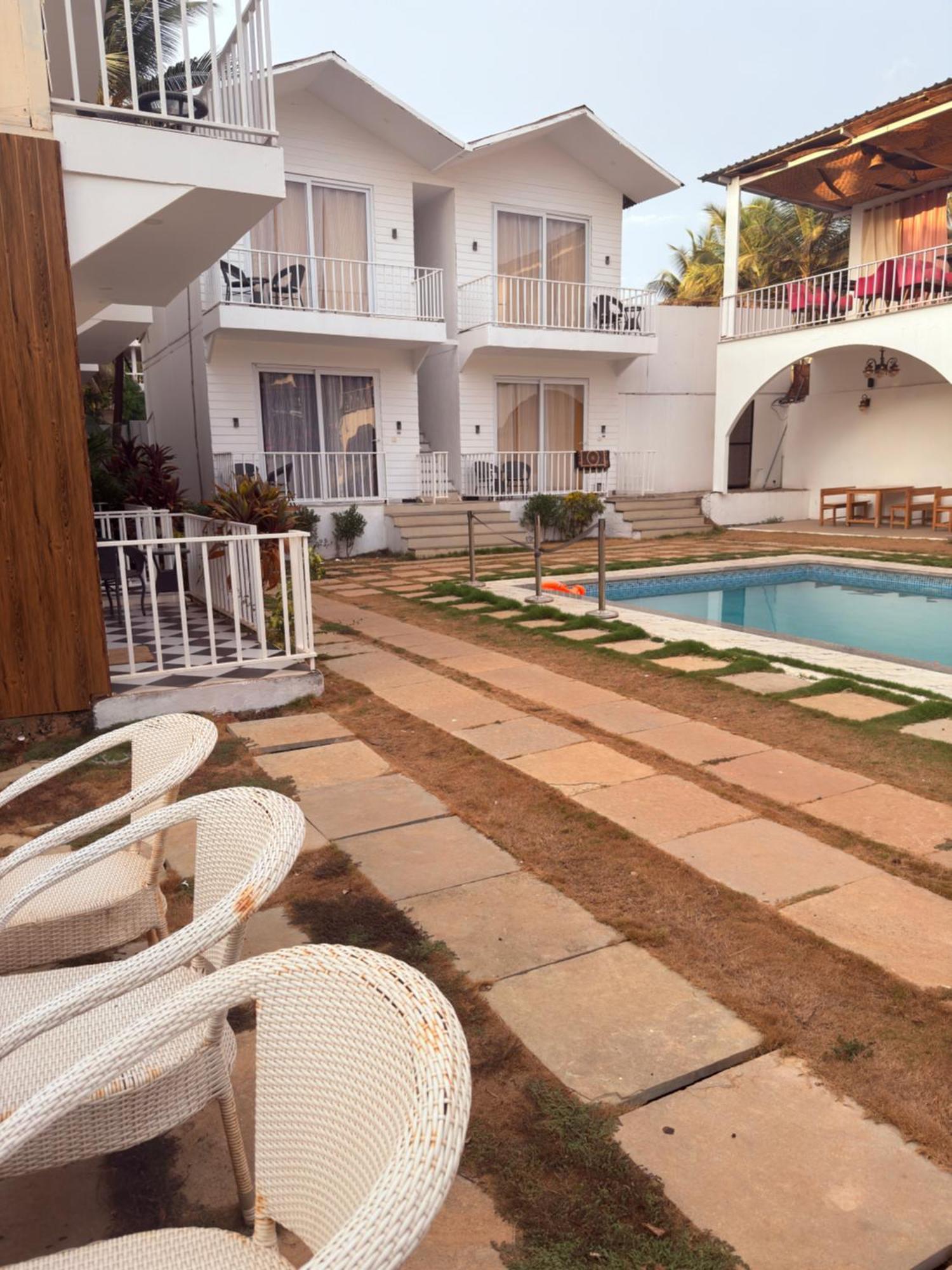 Sunbliss By The Sea Hotel Morjim