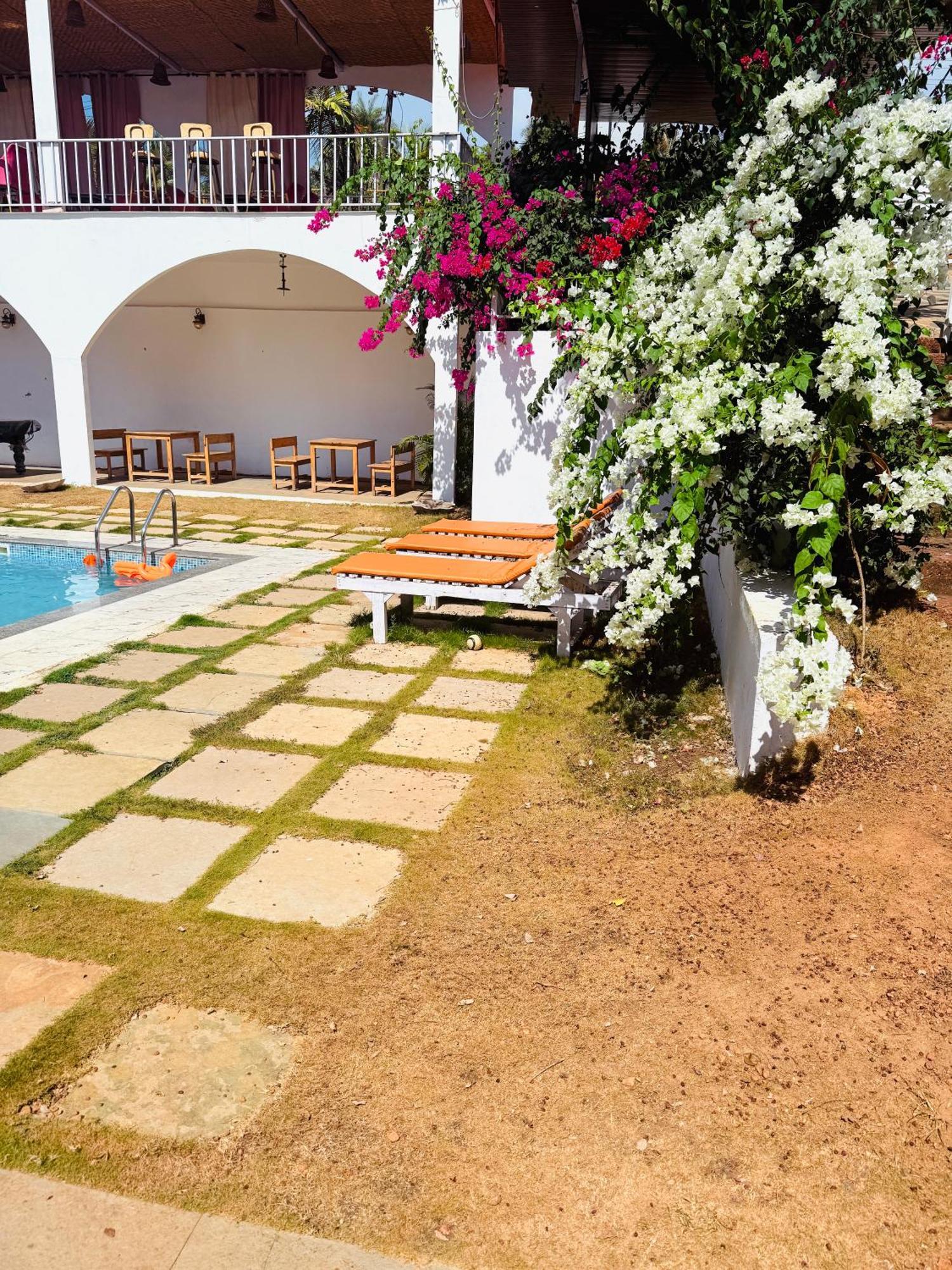 Sunbliss By The Sea Morjim