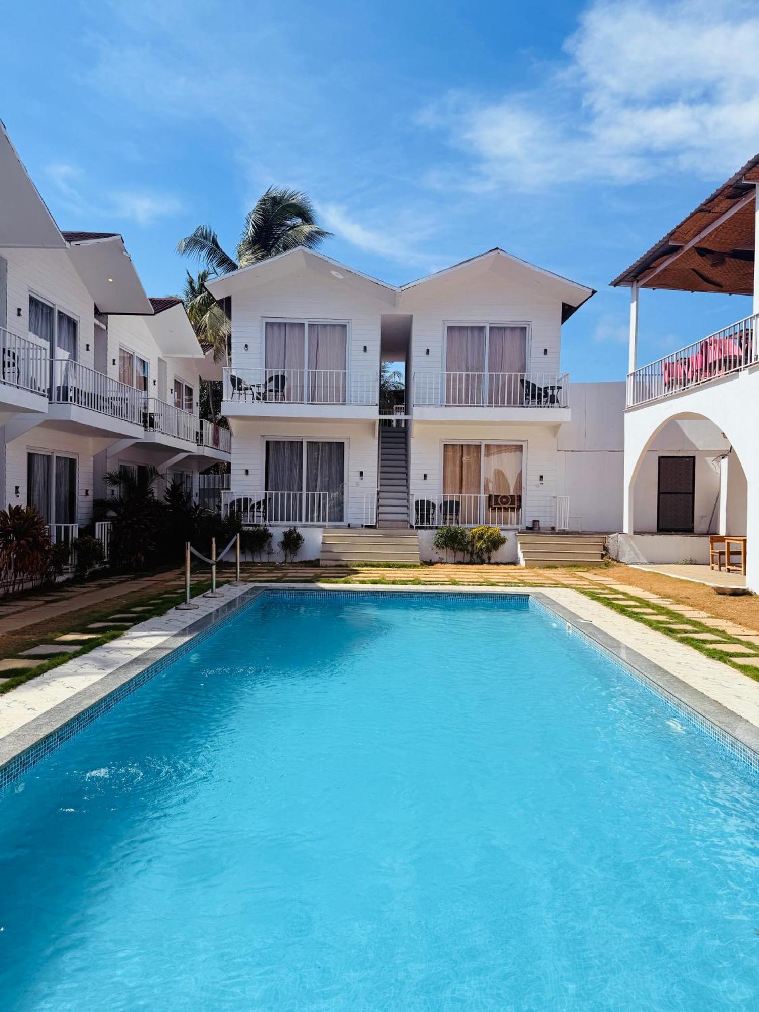 Sunbliss By The Sea Hotel 3*