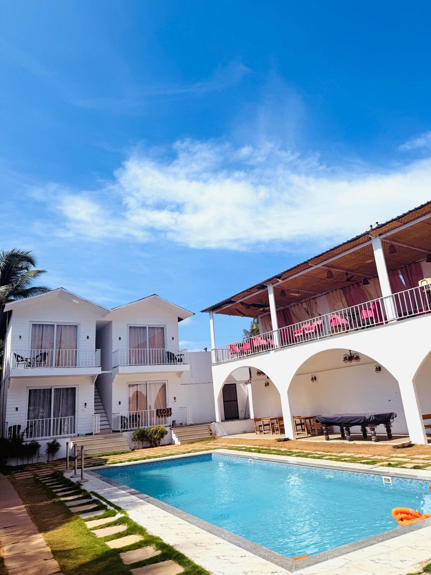 Sunbliss By The Sea Hotel